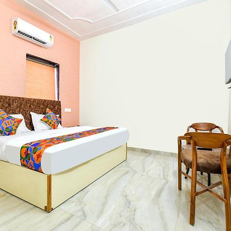 Fabhotel Prince 24 Mohali Exteriör bild