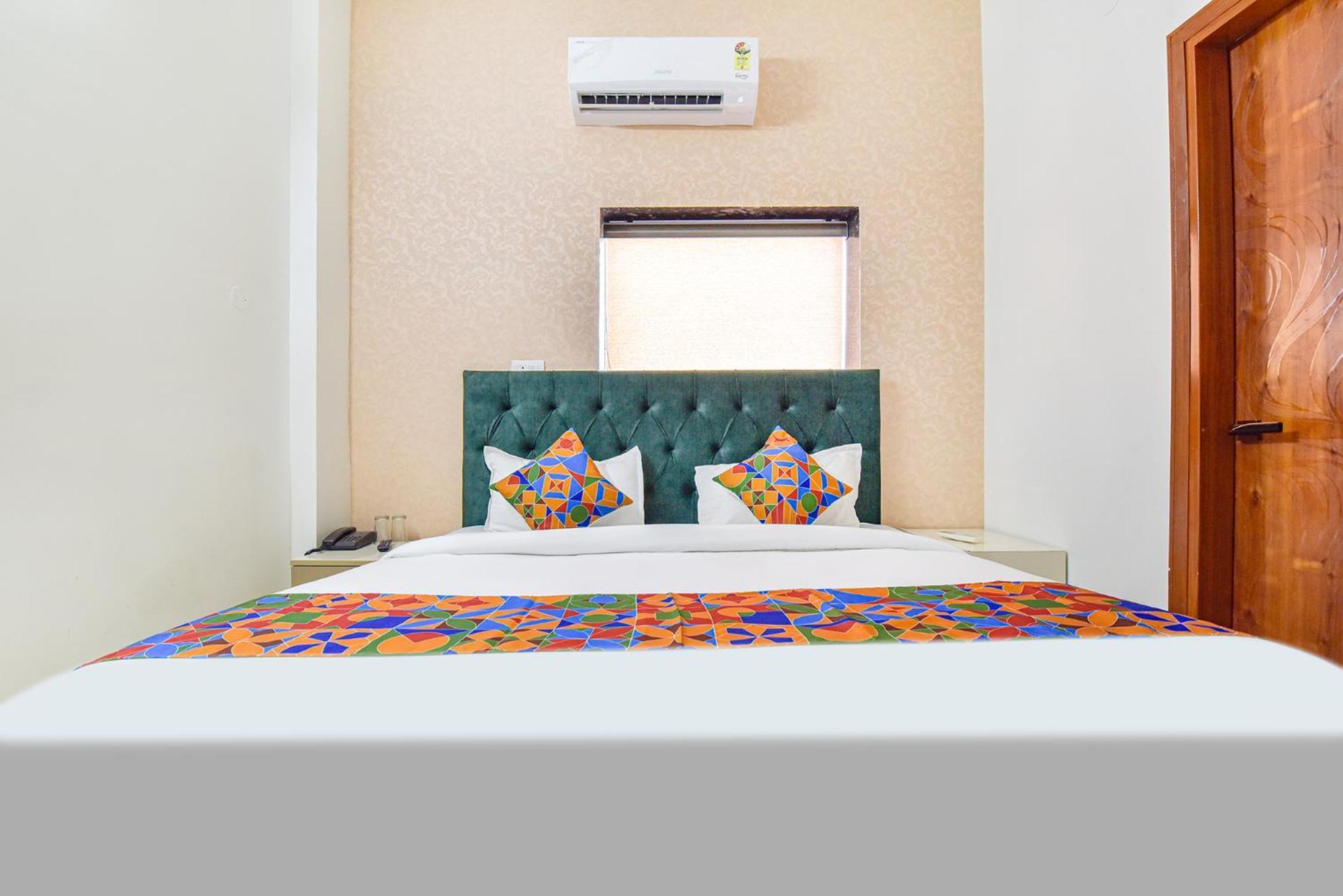 Fabhotel Prince 24 Mohali Exteriör bild