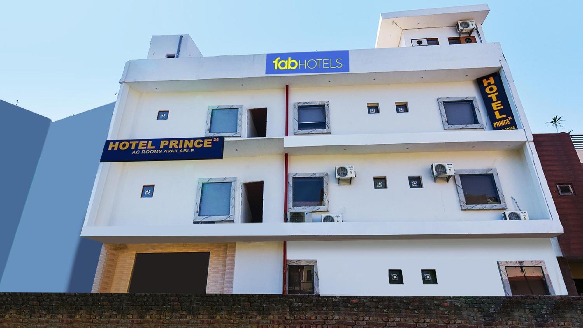 Fabhotel Prince 24 Mohali Exteriör bild