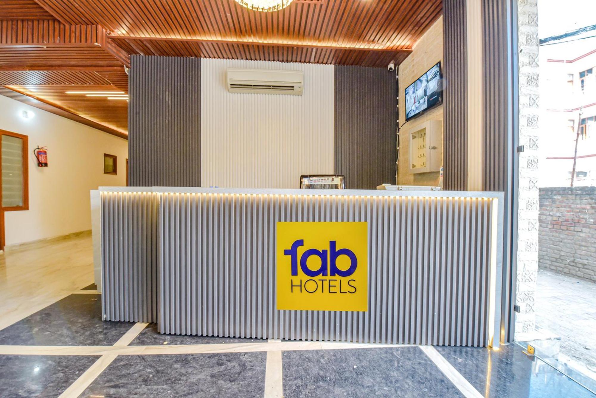 Fabhotel Prince 24 Mohali Exteriör bild