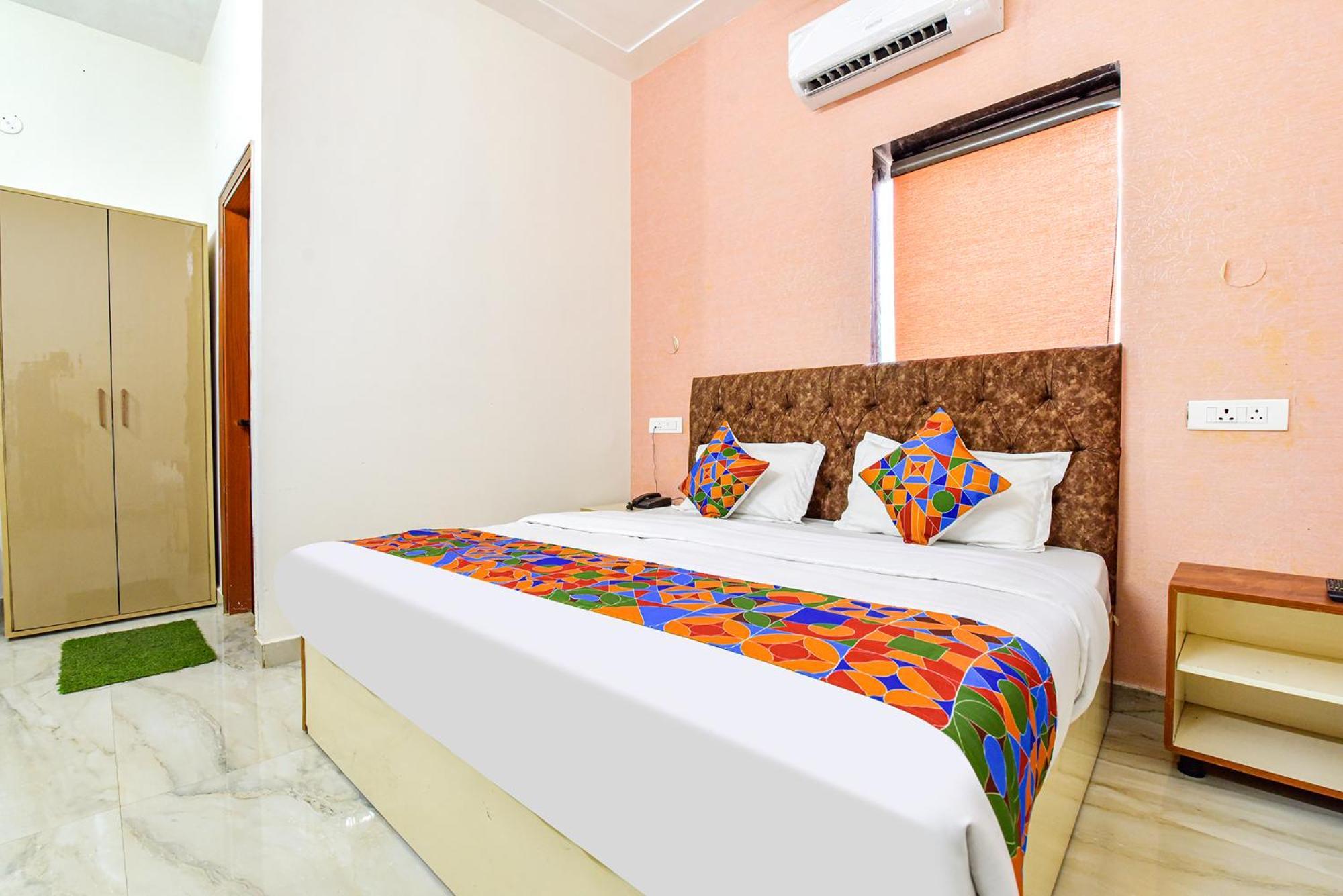Fabhotel Prince 24 Mohali Exteriör bild