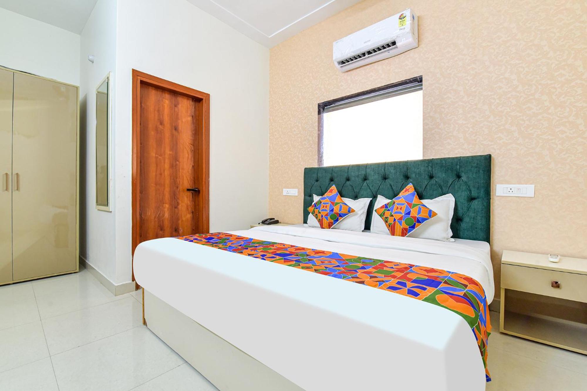 Fabhotel Prince 24 Mohali Exteriör bild