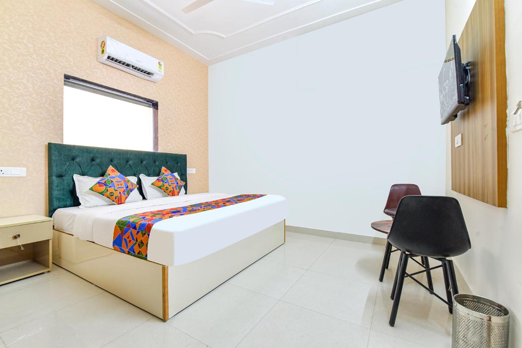 Fabhotel Prince 24 Mohali Exteriör bild
